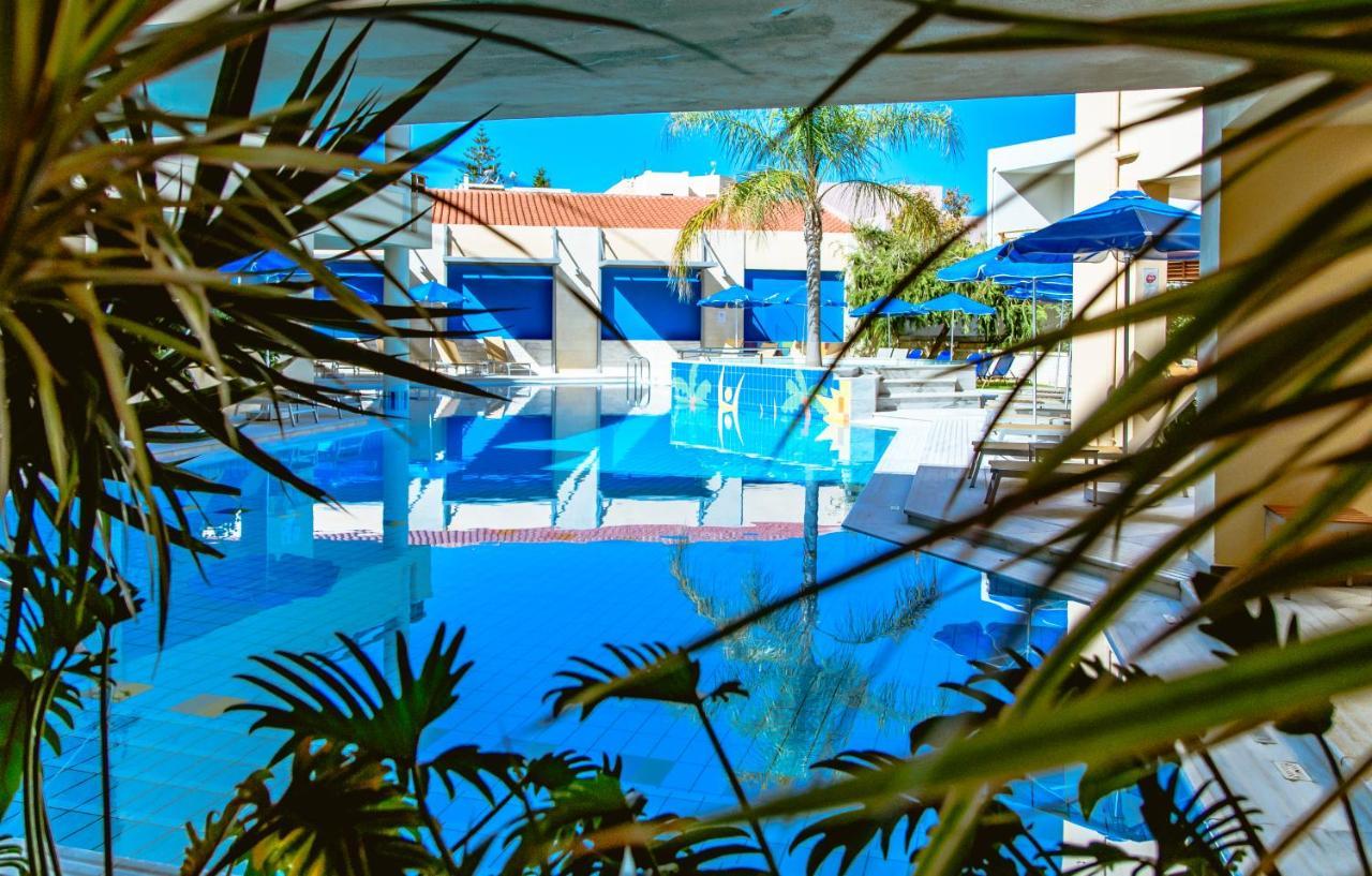 Anais Suites Kato Daratso Exterior photo
