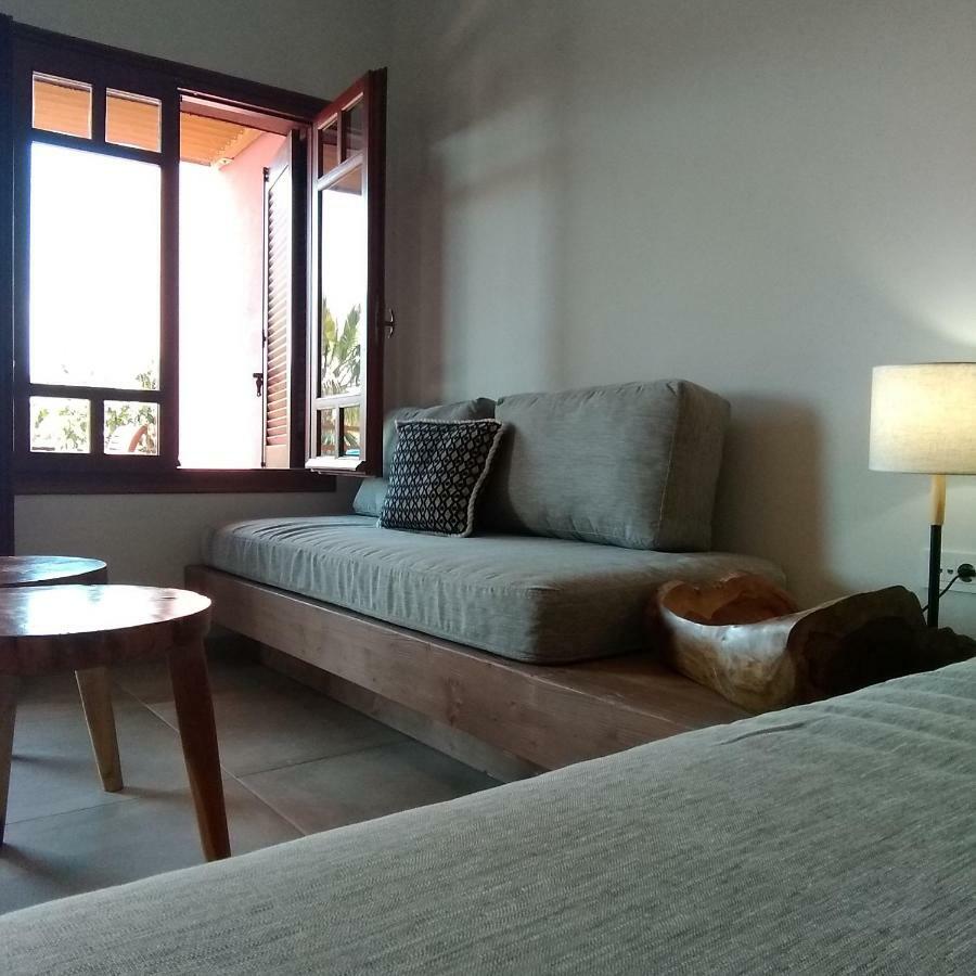 Anais Suites Kato Daratso Exterior photo