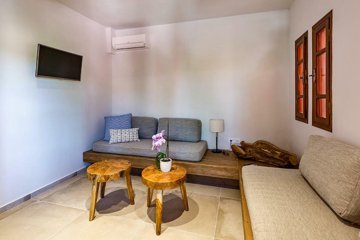 Anais Suites Kato Daratso Exterior photo