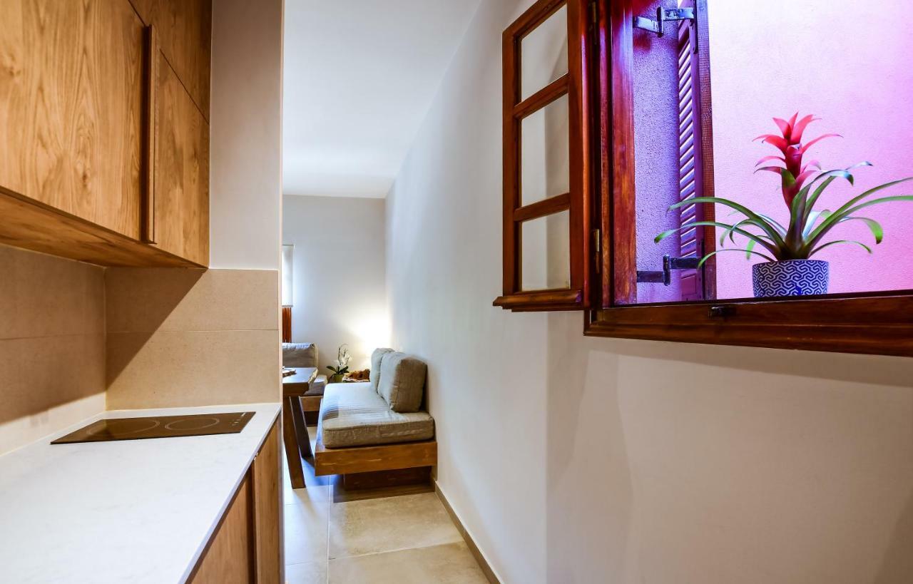 Anais Suites Kato Daratso Exterior photo